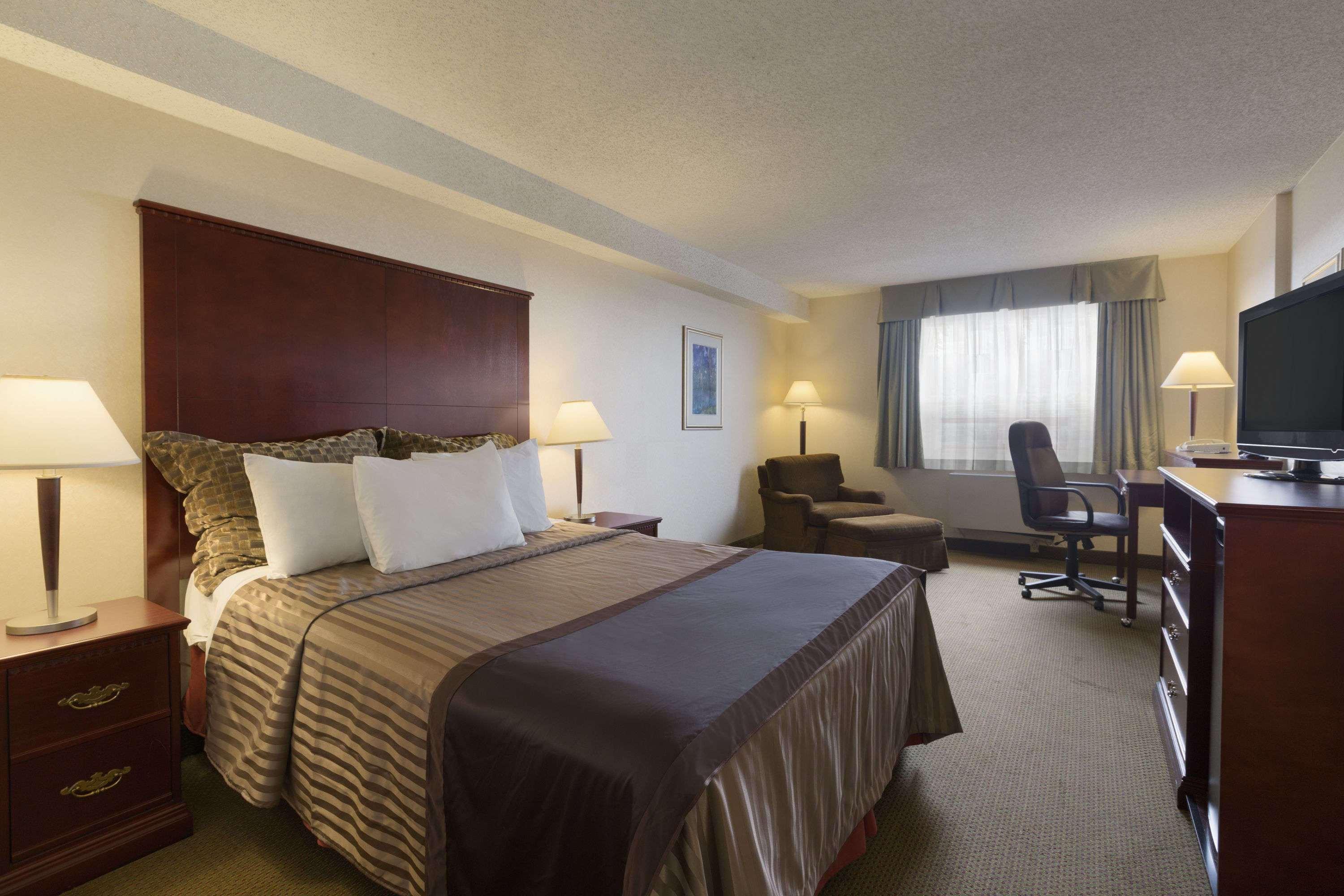 Travelodge Hotel By Wyndham Vancouver Airport Ричмонд Екстер'єр фото