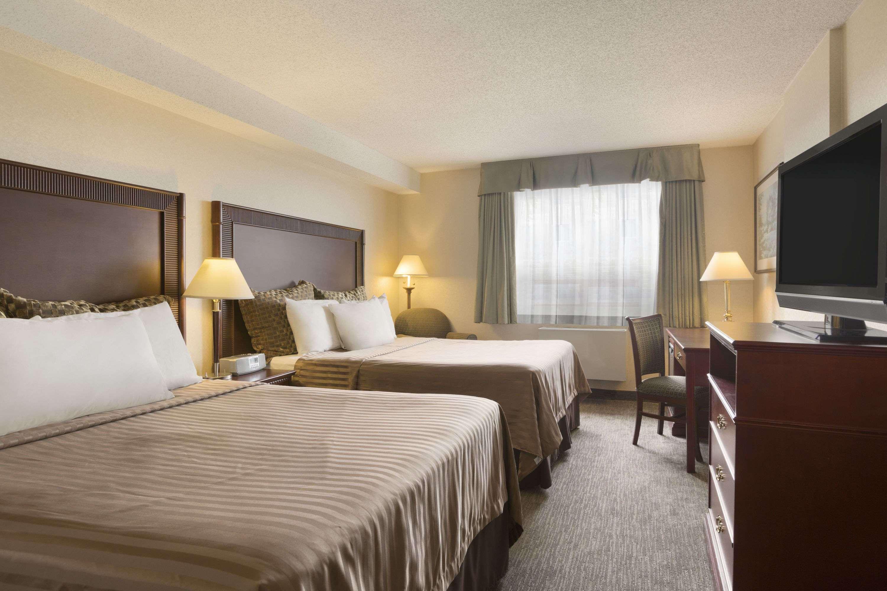 Travelodge Hotel By Wyndham Vancouver Airport Ричмонд Екстер'єр фото