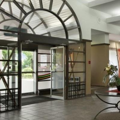 Travelodge Hotel By Wyndham Vancouver Airport Ричмонд Екстер'єр фото